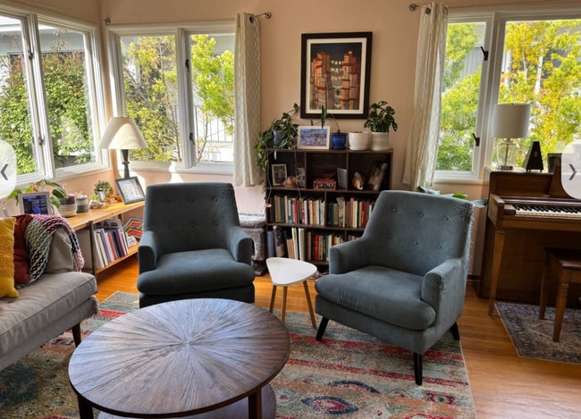 Living Room - 1140 Addison St Casa