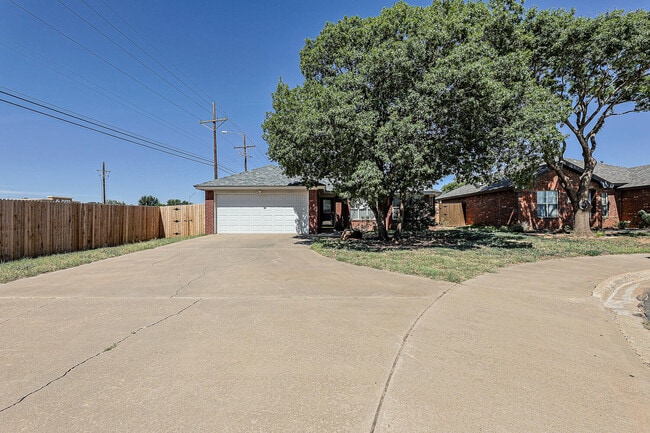 Building Photo - 9708 Aberdeen Ave