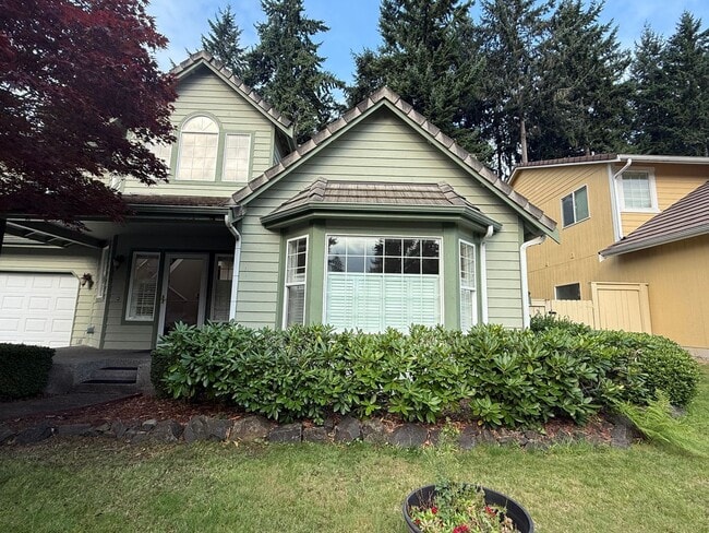 Spacious 4 bedroom Meridian Campus home wi... - Spacious 4 bedroom Meridian Campus home wi...