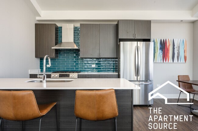 Photo - 301 W North Ave Unidad 507