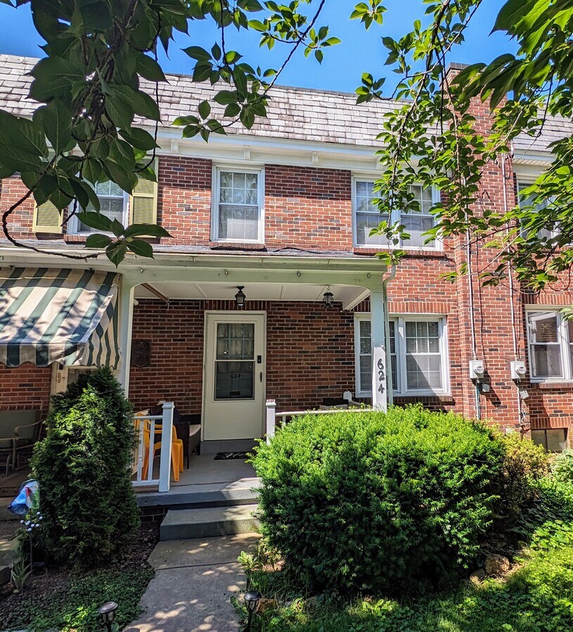 Photo - 624 N Marshall St
