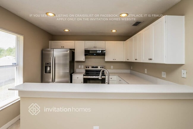 Photo - 247 Southbridge Cir