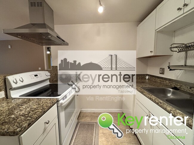 Photo - 323 S 30th St