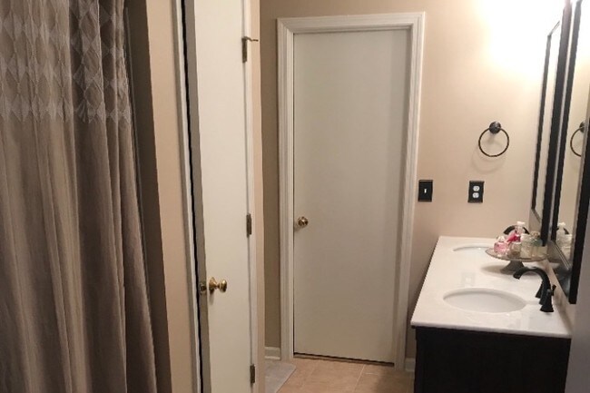 Photo - 5705 Waterpoint Dr