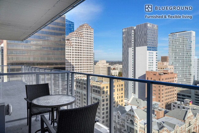 Photo - 501 Brazos St Unidad FL19-ID229