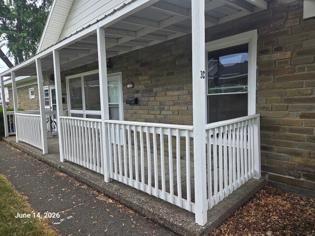 Photo - 28 Hampton Ave Unit 3C