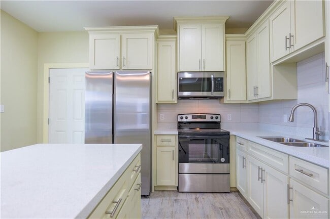 Photo - 10 Briggs Rd Apartment Unit D