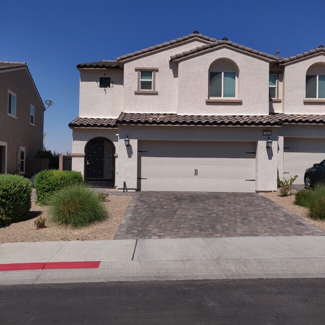 Photo - 290 Quail Finch Dr Townhome