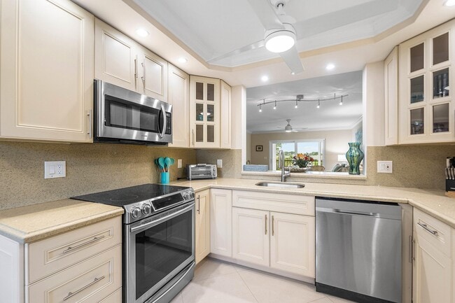 Photo - 7286 Huntington Ln Unit 301