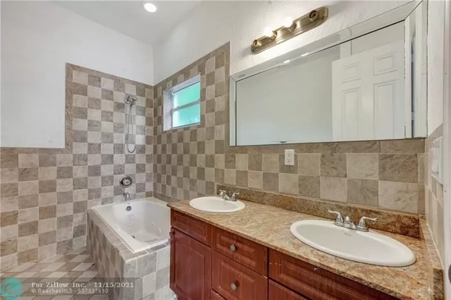 Photo - 2501 NW 8th St