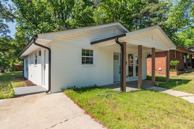 Photo - Completely Renovated Durham Home!