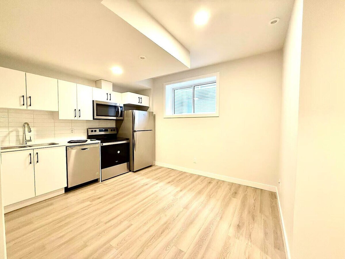 Photo - 3118 Dixon Lndg SW