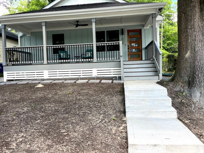 Photo - 1025 Moreland Ave