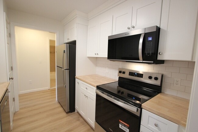 Photo - 139 King St Unit 304B