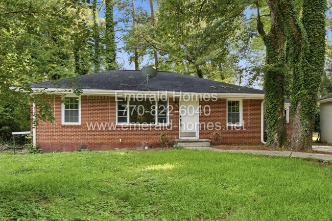 Building Photo - Newly renovated 4 bedroom ranch home COMING SOON!