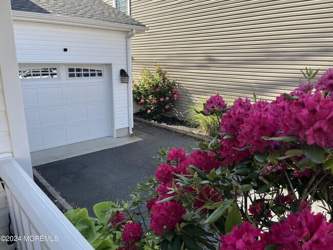 Photo - 218 Marine Pl