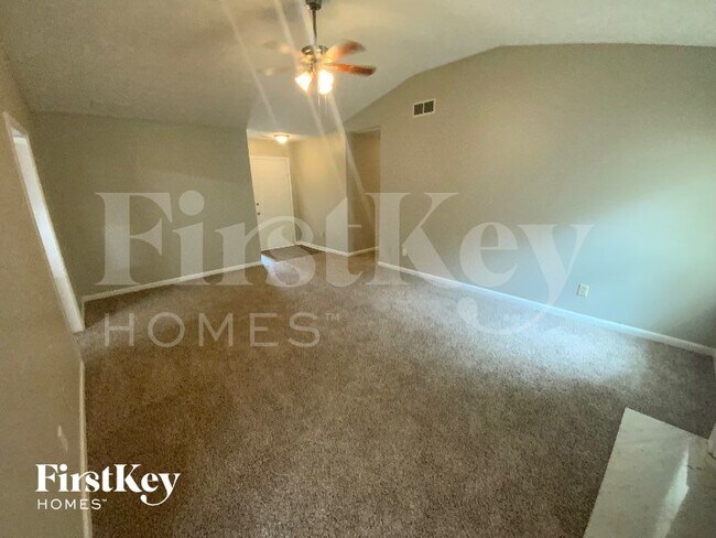 Photo - 5992 Homestead Cir
