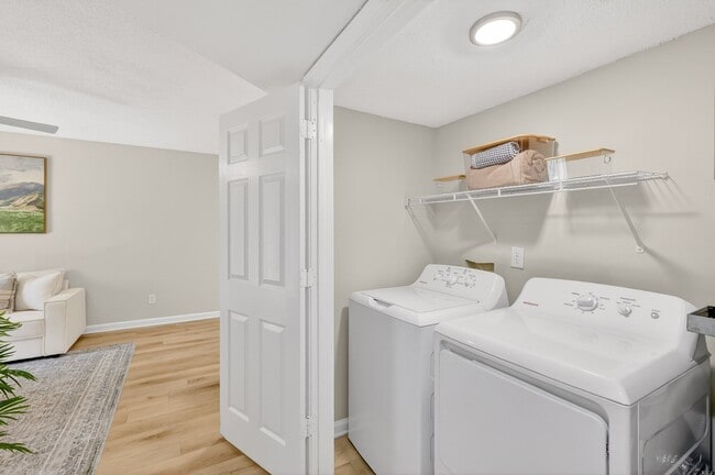 Full size washer and dryer in apartment homes in Murfreesboro, TN
