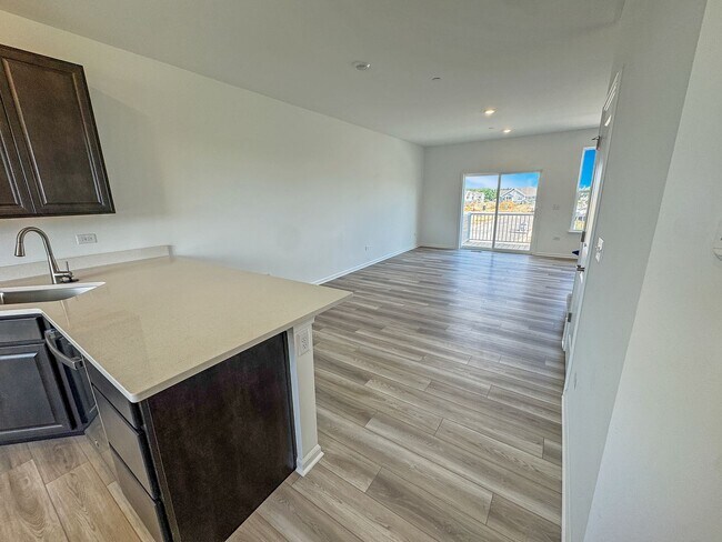 Photo - 3 Bedroom 2.5 Bathroom Brand New Construct...