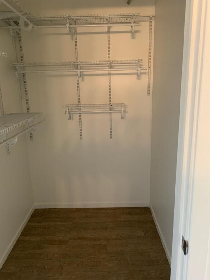 Photo - 1021 W Lancaster Ave Unit 212