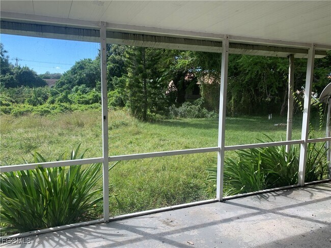 Photo - 650 Creuset Ave S