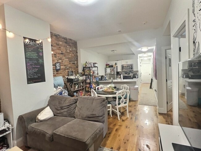 Photo - 255 Paris St Unit 1