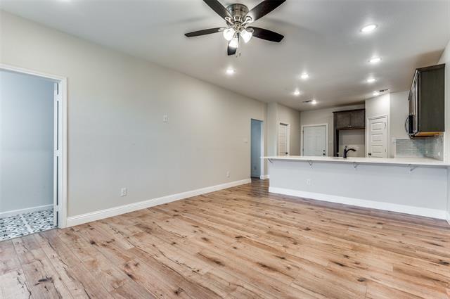 Photo - 1260 E Magnolia Ave