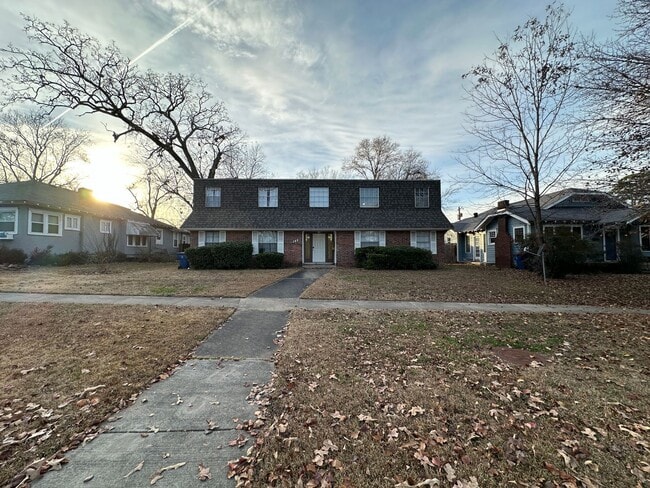 Building Photo - 209 Lecta Ave Unit 4