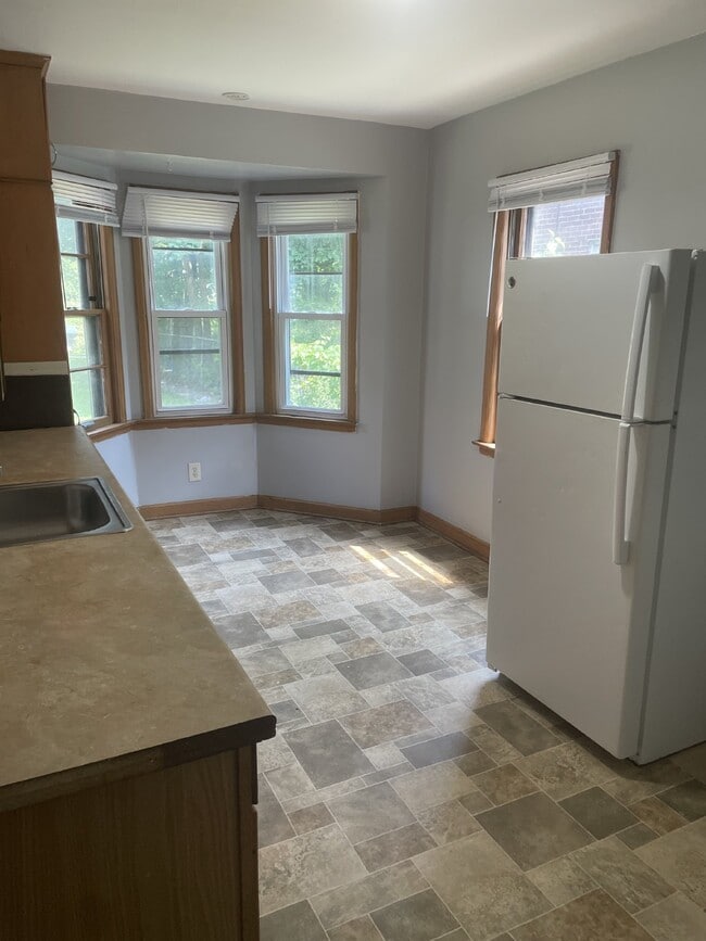 Photo - Cozy Lower Duplex with 2 Bedrooms and 1 Bathroom