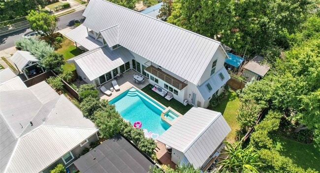 Photo - 1708 Hether St