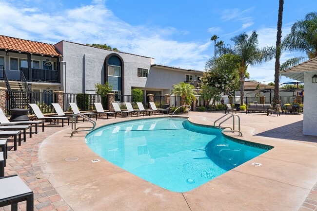 Photo - Villa Serrano Apartment Homes