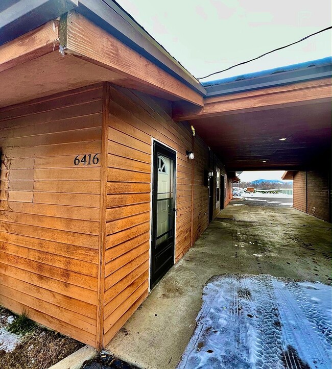Building Photo - 6412-6416-6424 S 6th St. Unit 6416
