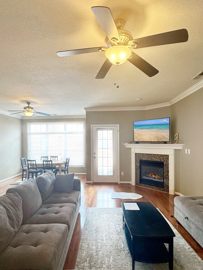 Building Photo - 4756 Beach Bay Ct Rental