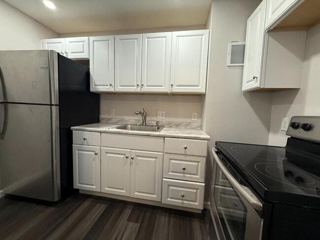 Photo - 4012 E 30th St