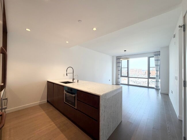 Photo - 75 Park Ln S Unit 804