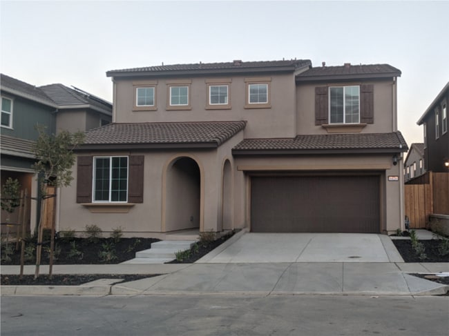 Building Photo - 6420 Godani St Rental