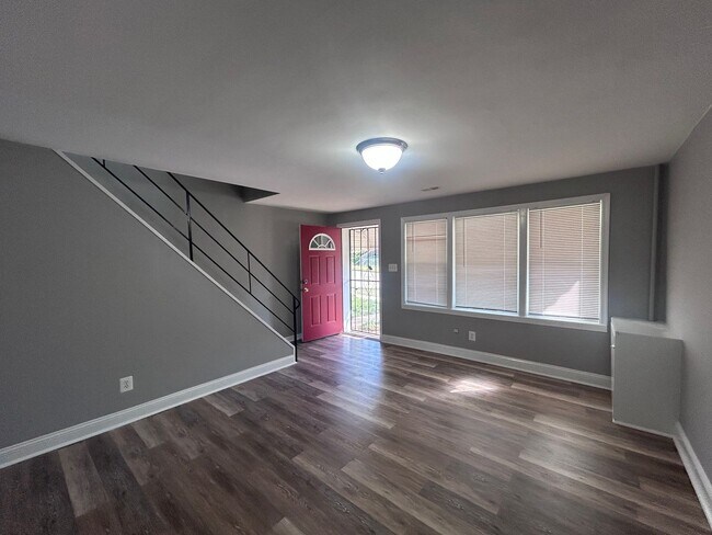 Photo - Baltimore - 2 Bedrooms + Den and 1 baths Available!