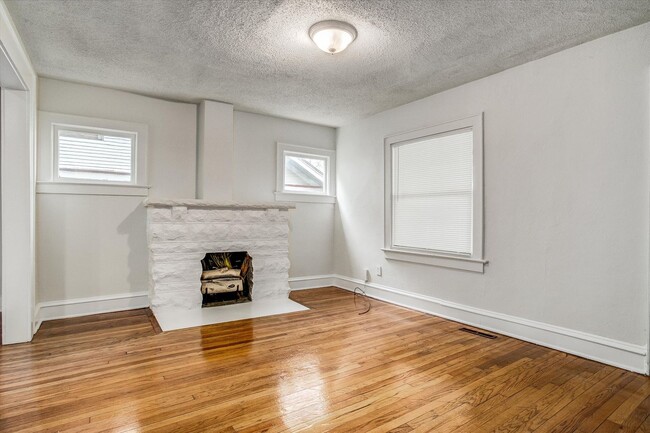 Photo - 3817 S Benton Ave