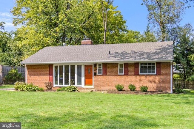 Photo - 7406 Blackford St House