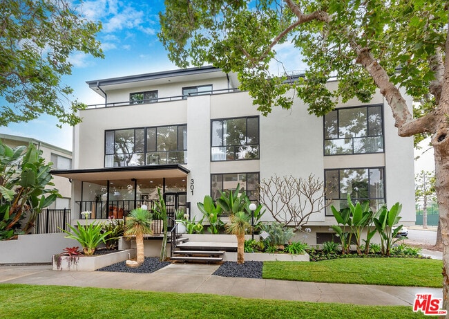 Building Photo - 301 Rexford Dr Unit 1