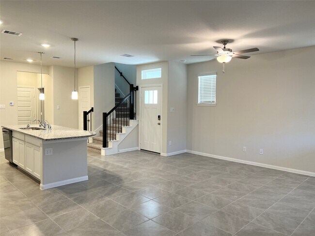 705 Seabreeze Dr