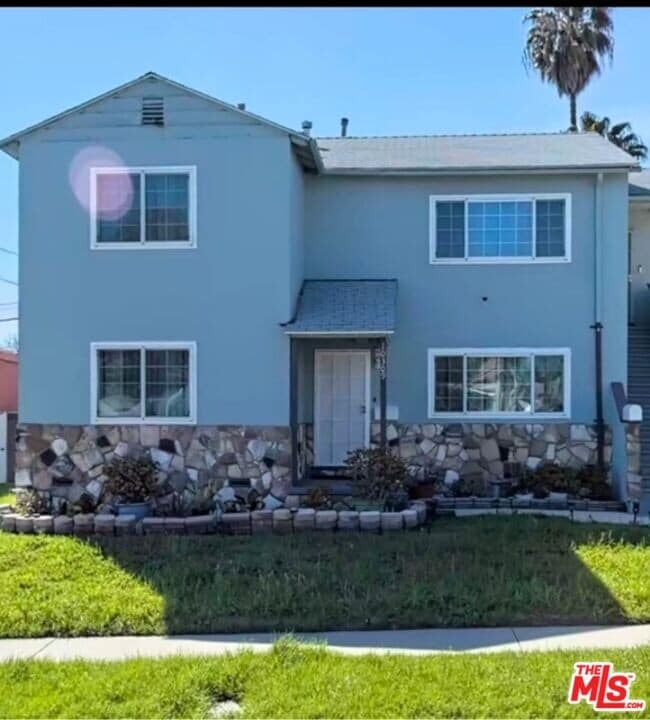 Photo - 10307 S Gramercy Pl Casa