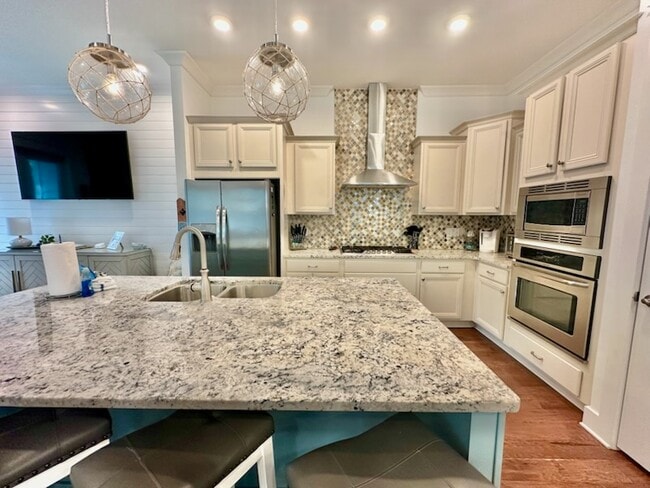 Photo - 18 E Milestone Dr