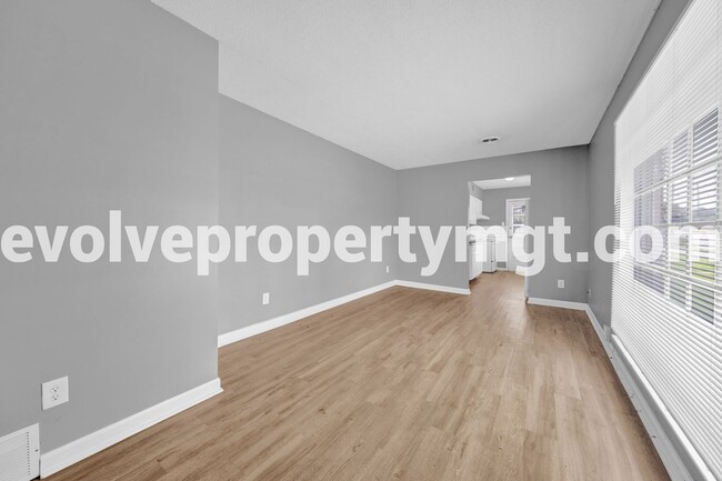 Photo - 1020 Boston St Unit 1