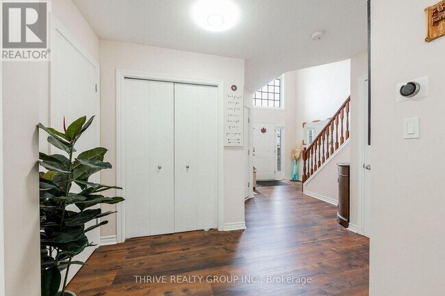 Photo - 1737 Mickleborough Dr