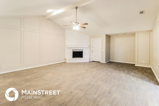 Photo - 2517 Dove Creek Ln