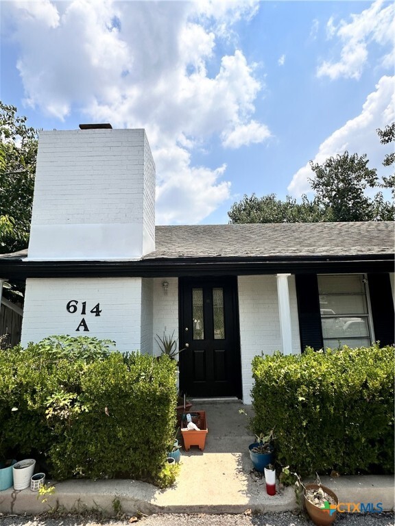 Photo - 614 Mill St