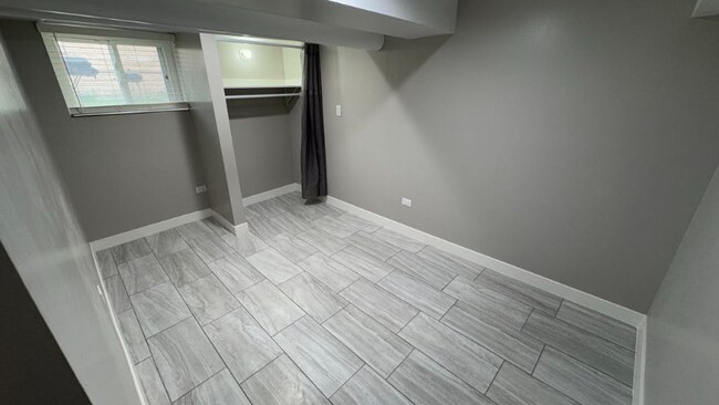 Photo - 5454 W Berteau Ave Unit B