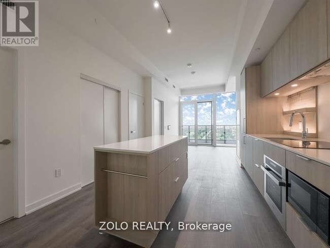 Photo - 28 Ann St Unit 1801