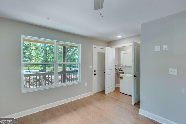 Photo - 710 Jesse Jewell Pkwy SE Unit 202 STUDIO